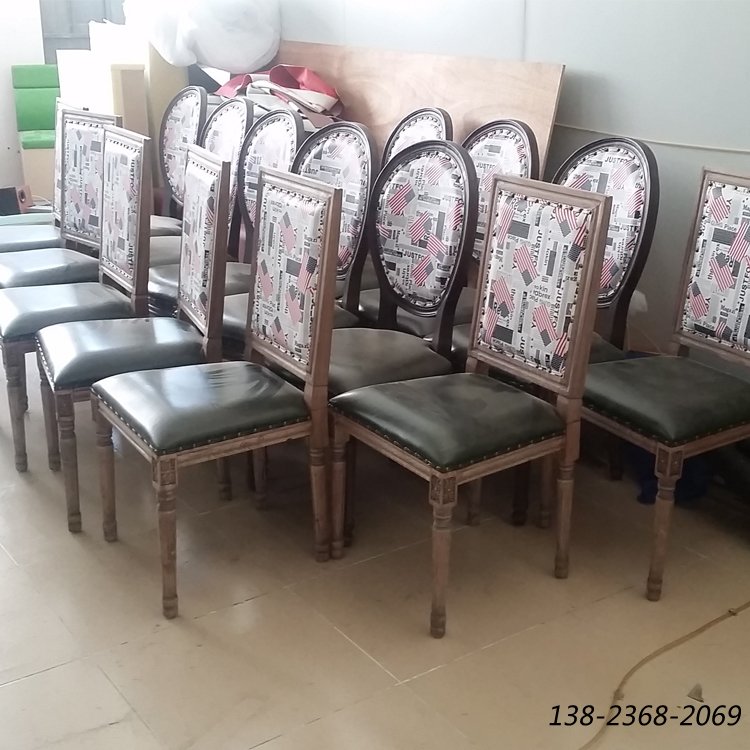 做舊復古椅子，實(shí)木餐廳餐椅，工業(yè)風(fēng)椅子廠(chǎng)家